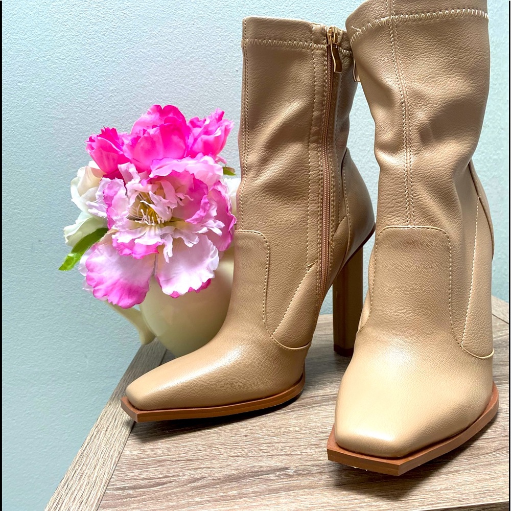 SIMMI Boots 🔥